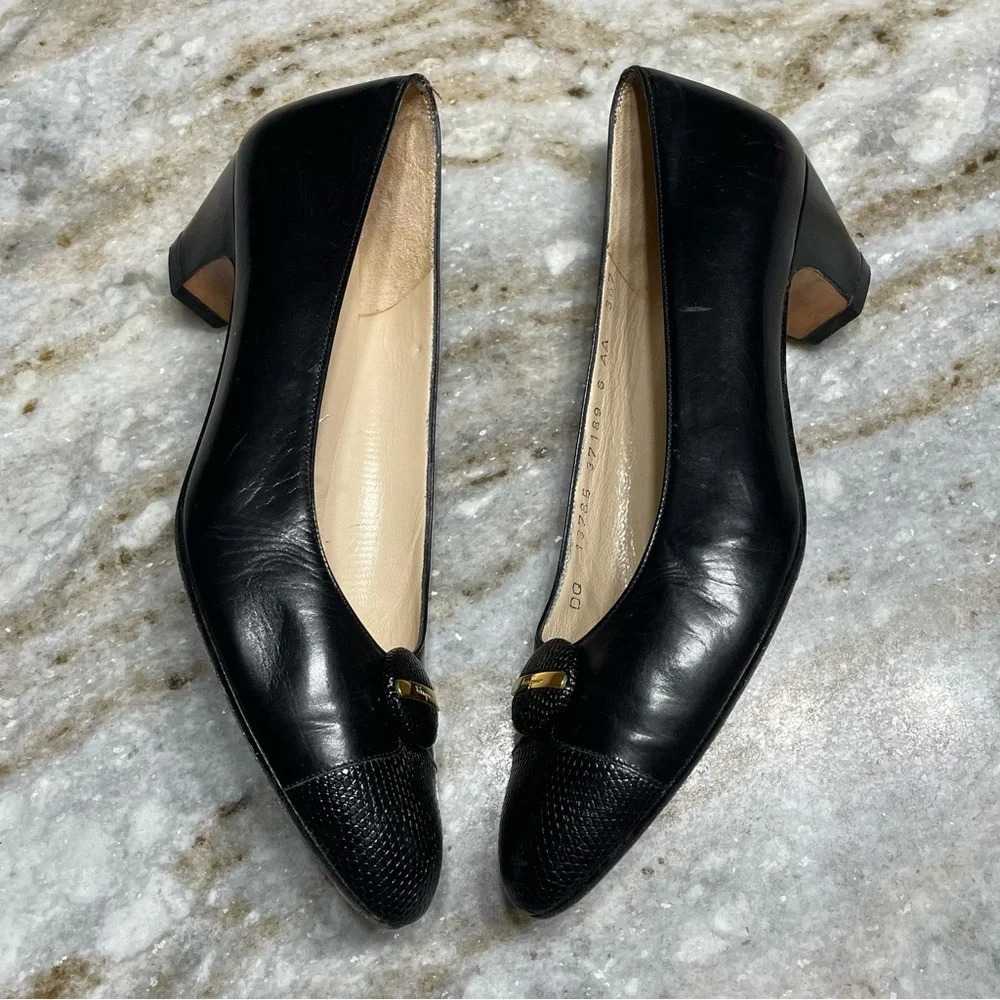 Vintage Salvatore Ferragamo Black Leather Heels Pumps Women's 6 AA (narrow) - Picture 4 of 14